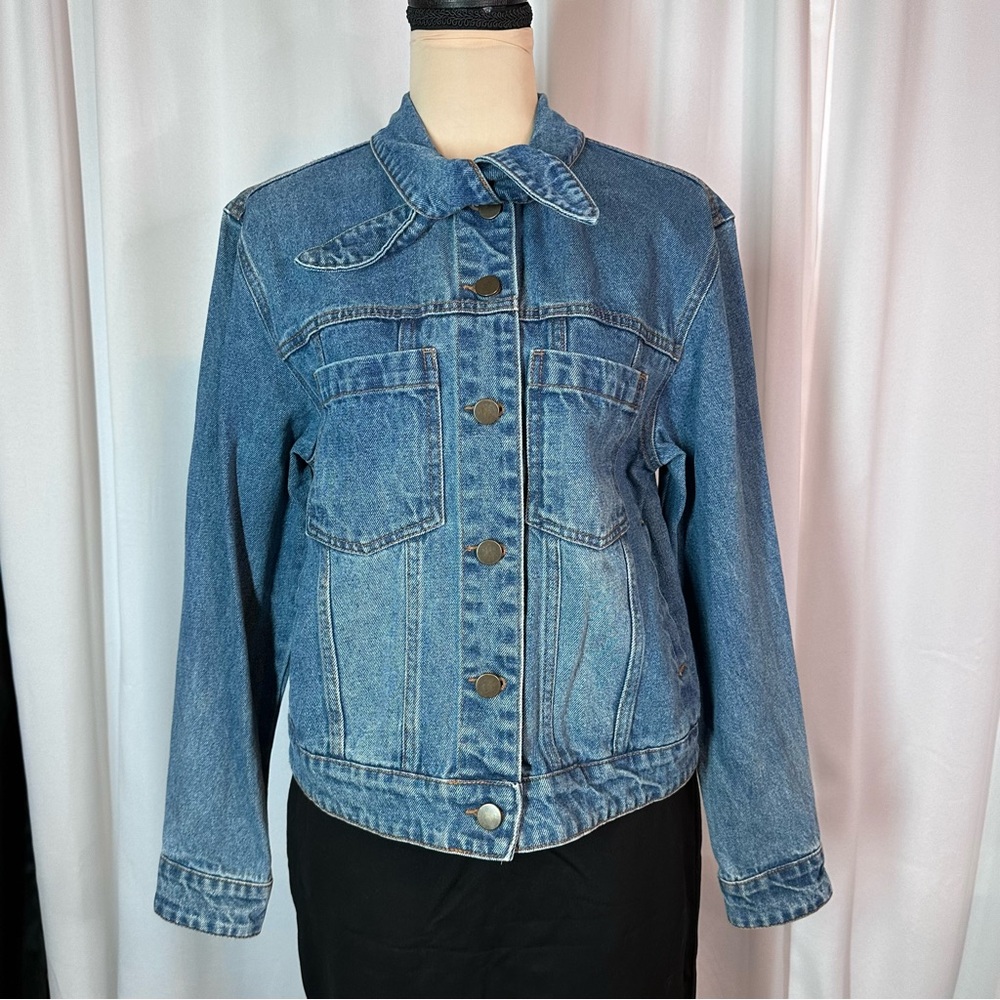 Who What Wear Jean Jacket Sz M Button Up Denim Blue Tie Front Casual‎ Whimsical